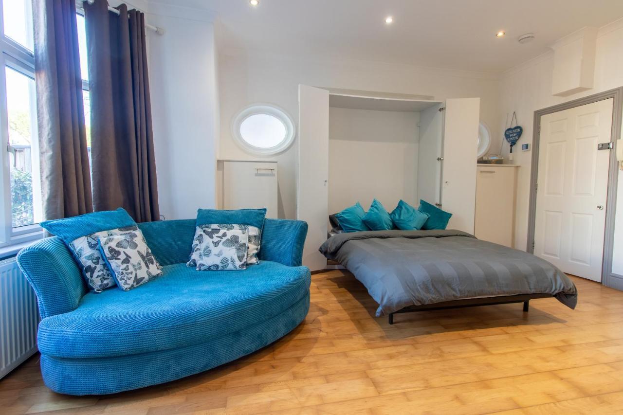 Spacious And Light Flat In Clapham 伦敦 外观 照片
